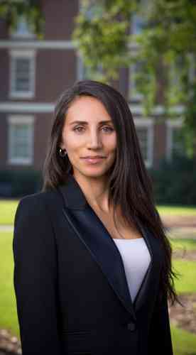Dr. Ayça Fackler